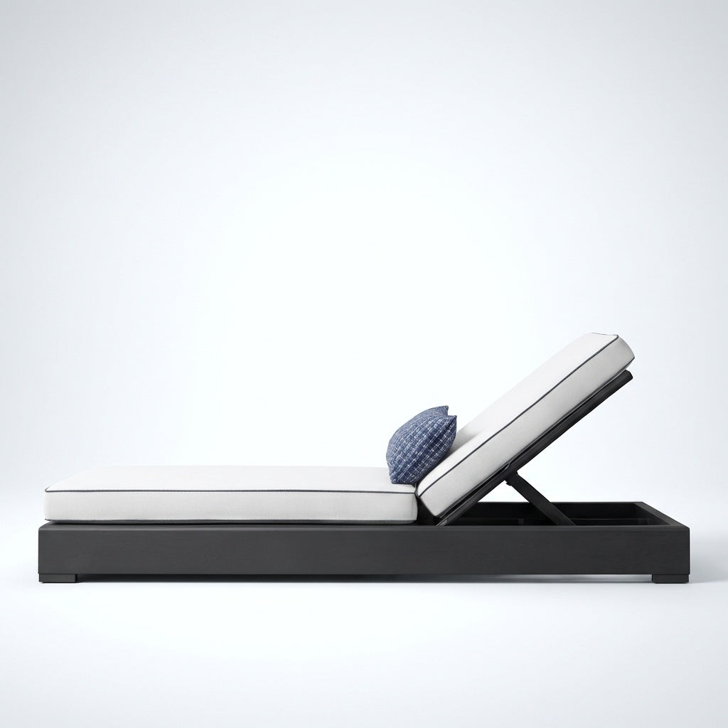 Arco Sun Lounger — side view